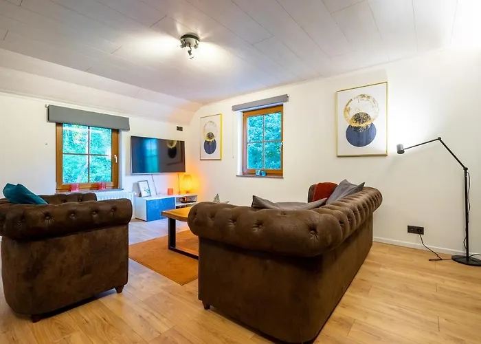 Bills Lodge, Le Plaisir De La Riviere A 2 Minutes Du Centre! * לה רושה - אן - ארדן