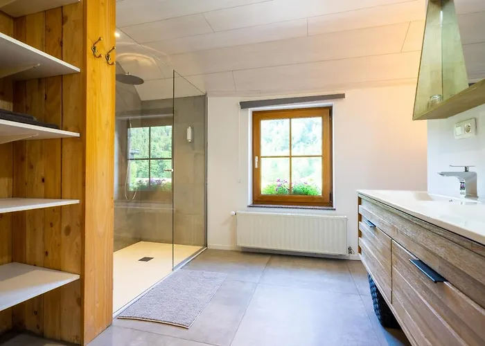 Bills Lodge, Le Plaisir De La Riviere A 2 Minutes Du Centre! Apartment *